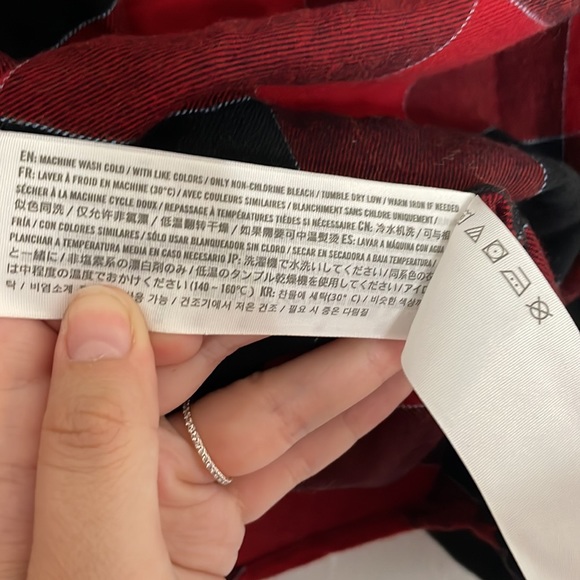 Abercrombie & Fitch Red and Black Plaid Flannel - Picture 9 of 9